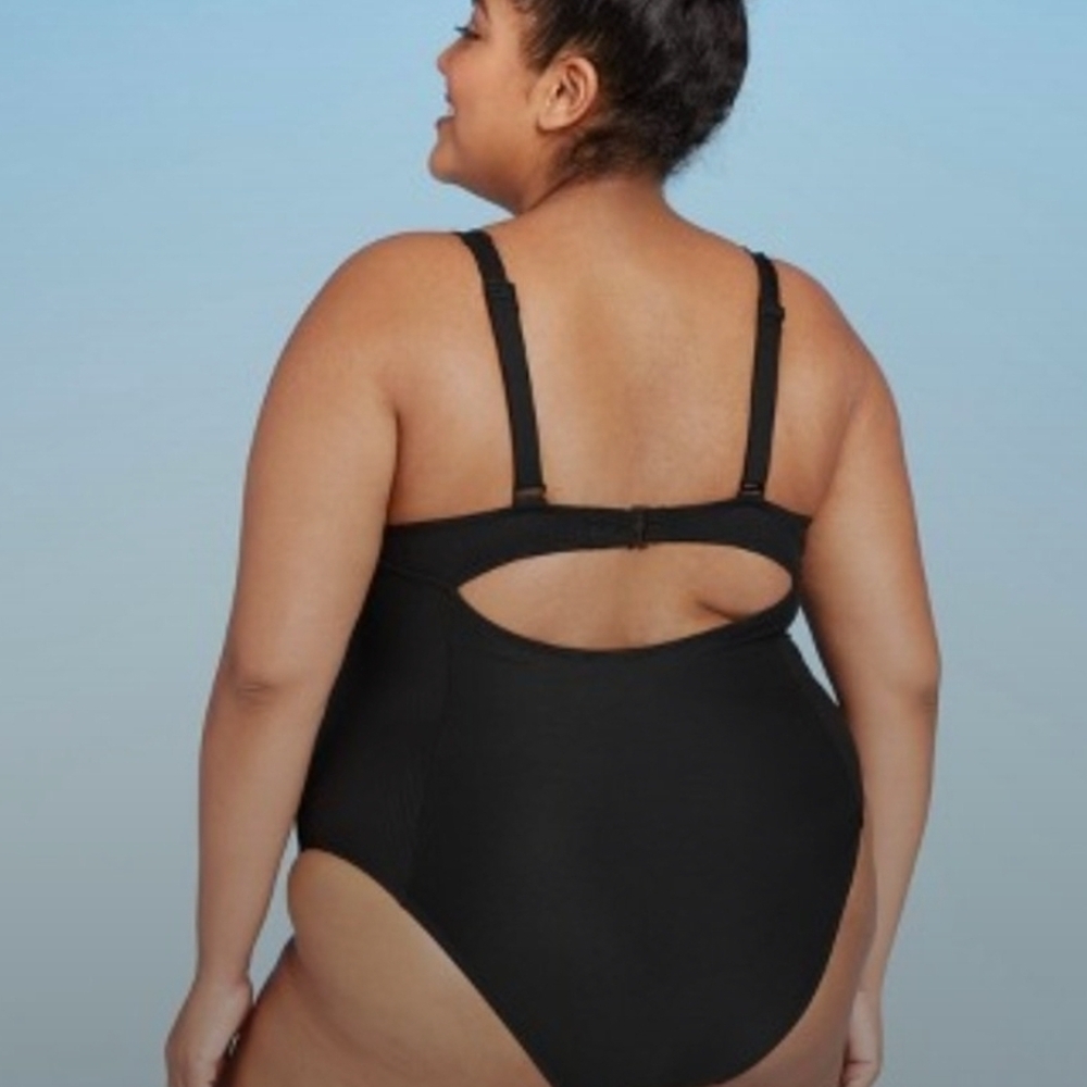 New with tag Black All in Motion One Piece Swimsuit - Picture 5 of 6